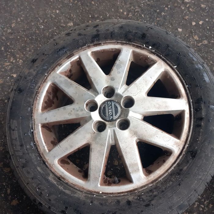 Jantes 16 volvo v50 com pneus 205 55 16