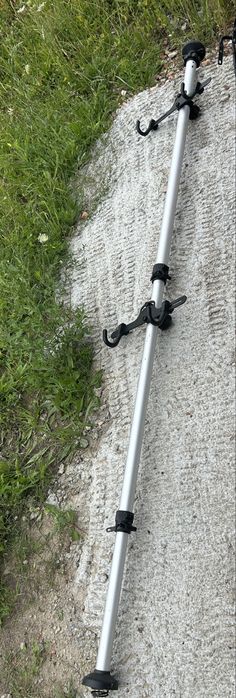 Stojak teleskopowy wieszak na dwa rowery