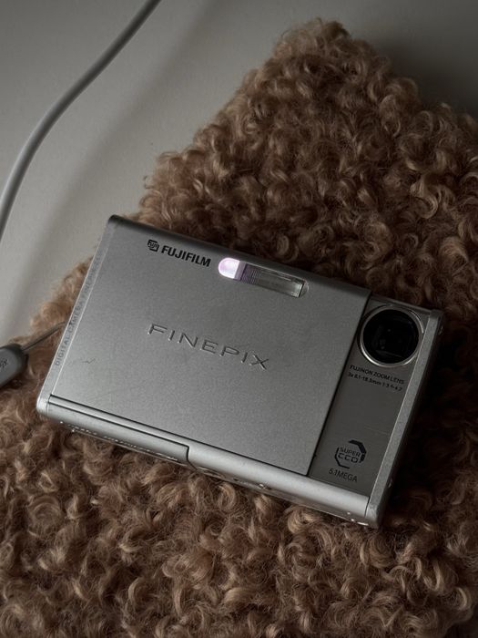 fujifilm finepix z - купить фототехнику, видеоаппаратуру - Цена на