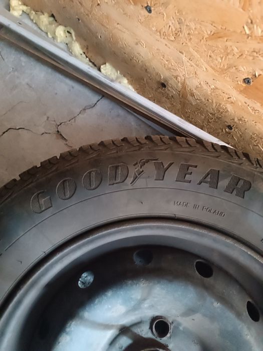 Зимова резина Goodyear 175/70 R13 ultra grip ICE 2