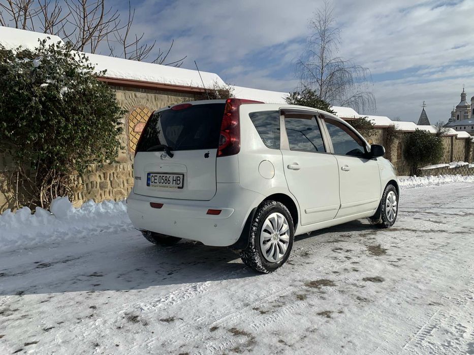 Продам Nissan Note з автоматичною КПП