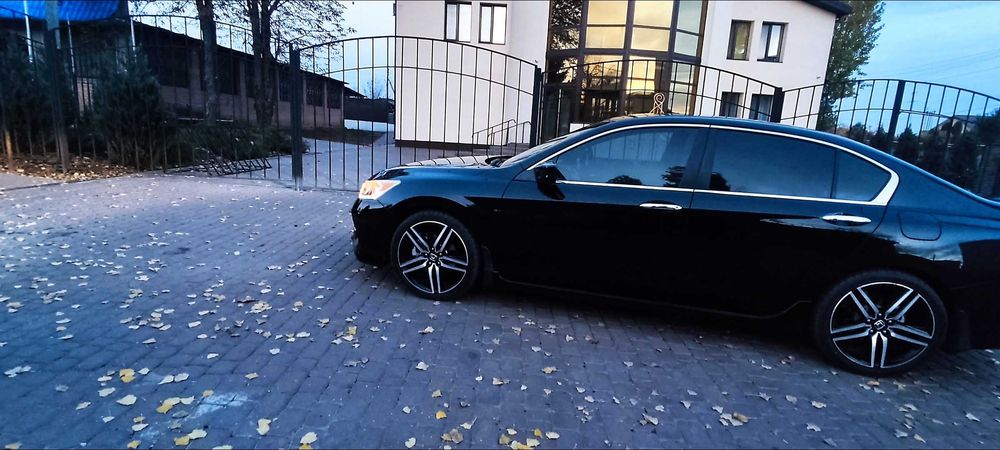 Honda Accord 9 (Рестайлинг)