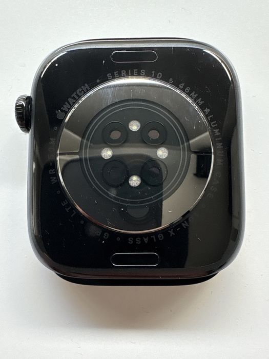 Apple Watch Series 10 GPS + Cellular