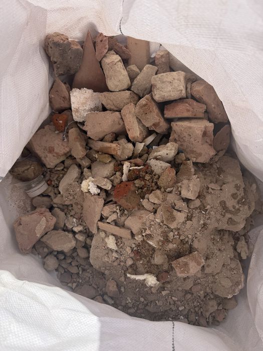 Oddam gruz 17 worków