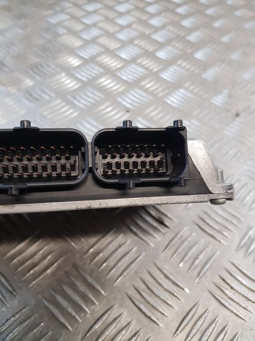 Sterownik Silnika 3B0907557C 5Wp433204 Vw Passat B5 1.6 99R- Europa