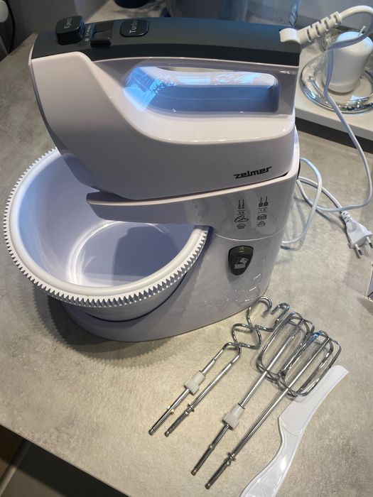 Mikser ręczny z misą