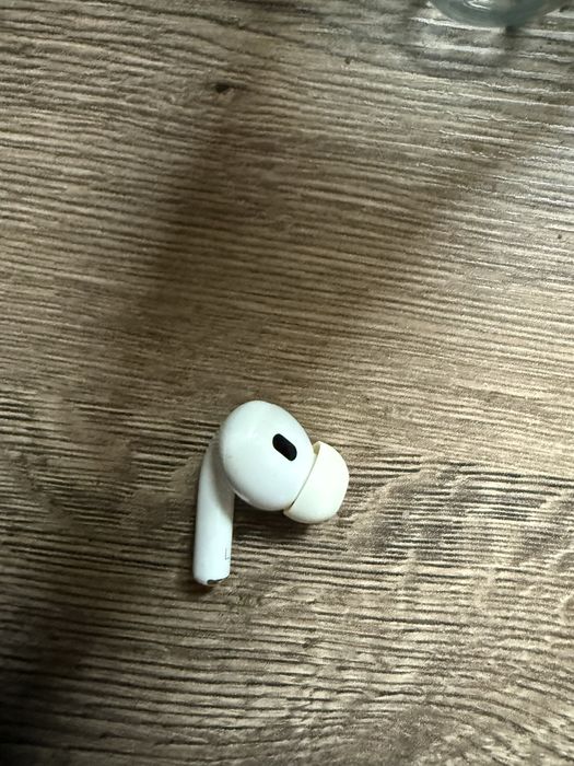 Lewa sluchawka air pods pro 2