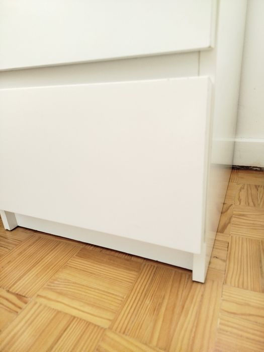Mesa de cabeceira IKEA branca
