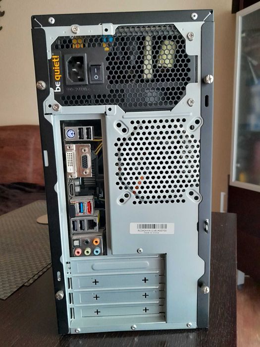 komputer stacjonarny i3 3,5 Ghz 8gm ram Windows 8.1