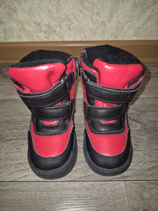 Сапоги сапожки для дівчинки червоні 24 розмір, ідеальні