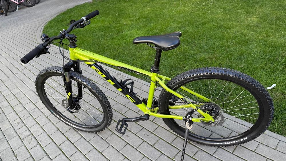 Rower Marki Bulls 27,5 Cali W pięknym kolorze i Bdb stanie.