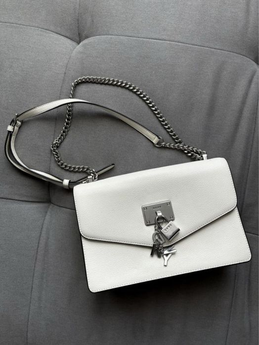Оригінальна, дуже ефектна шкіряна сумка DKNY