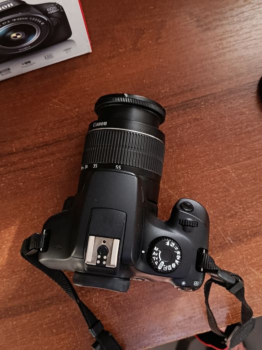 Фотоапарат Canon EOS 4000D + Об'єктив EF-S 18-55mm III | Пробіг лише 15 000 кадрів
