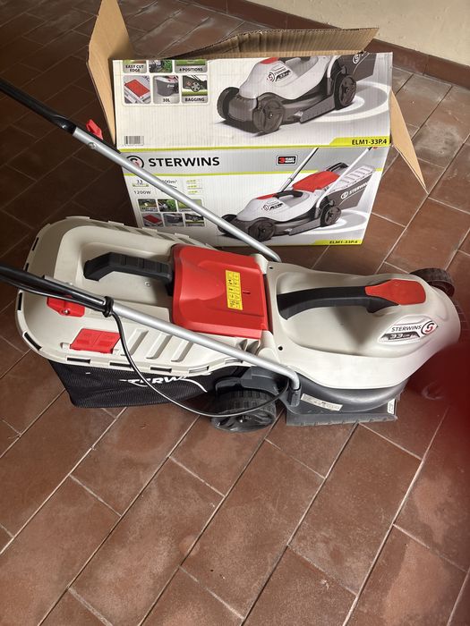 Venda Maquina cortar relva electrica, como nova