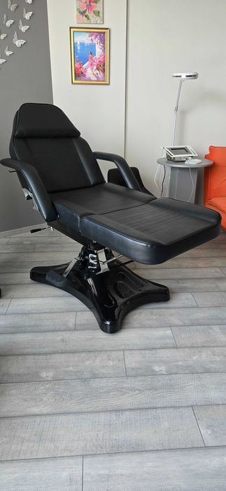 Кушетка косметологічна