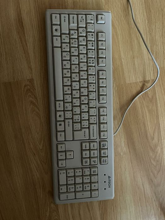 Клавіатура до комп'ютера