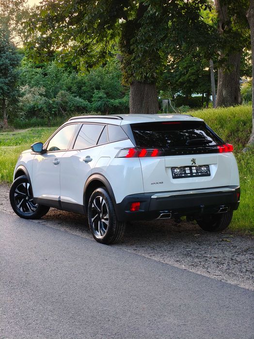 Peugeot 2008 Allure Pack S&S Virtual cockpit Kamera 360Navi