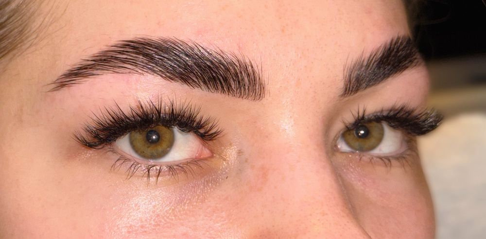 Stylizacja rzęs/ brwi