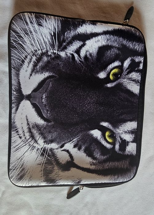 Etui na tablet z motywem tygrysa