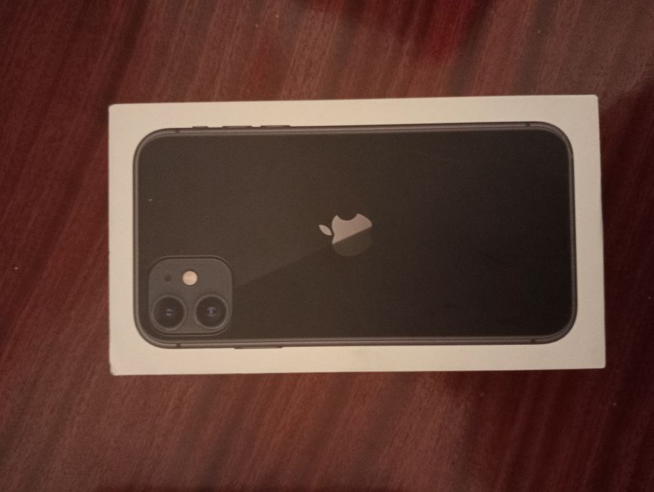 Caixa de iPhone 11- URGENTE