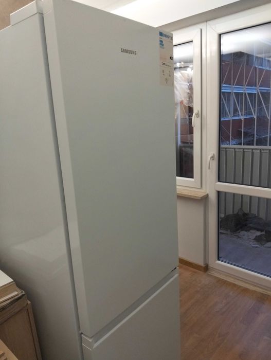 Lodówka Samsung jak nowa