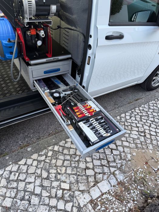 Mercedes Benz Van