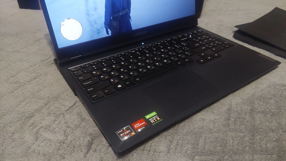 Lenovo legion 5 RTX3050 15.6" FHD IPS 165H