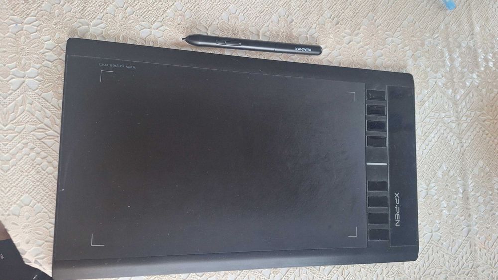 Tablet graficzny mało używany.