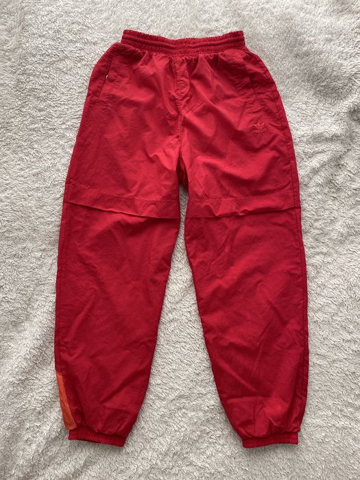 Czerwone spodnie Adidas Originals 90s