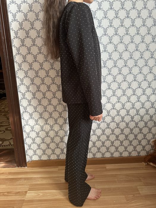 Костюм для дівчинки зі стразами