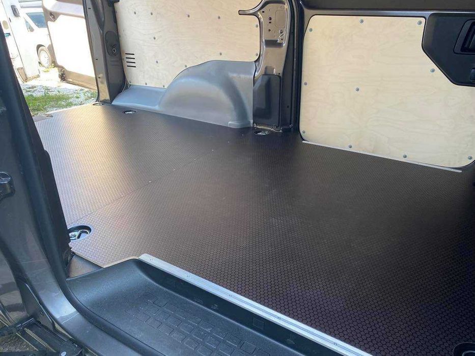 Zabudowa Busa Peugeot Expert Citroen Jumpy Toyota ProAce Opel Vivaro L2H1 MEDIUM | Podłoga 9mm Brąz | Dostawa Gratis
