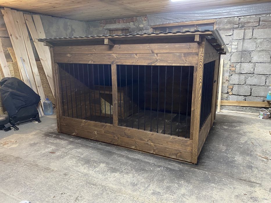 Собачий вольєр