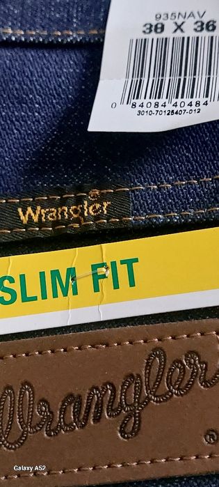Продам новые джинсы Wrangler  модель 935 NAY