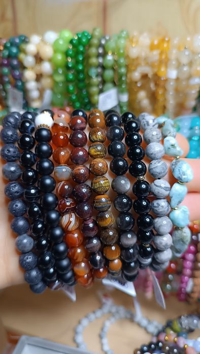 Браслет з натурального каменю.