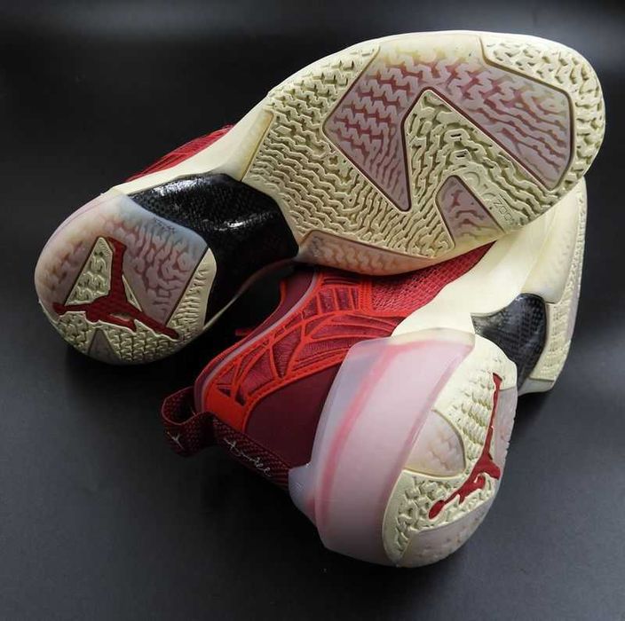 Nike Air Jordan XXXVII koszykarskie r. 41
