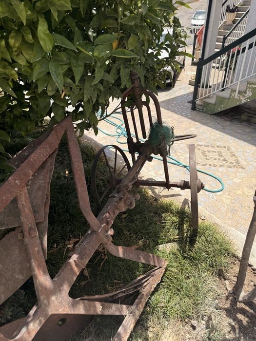 Arado antigo de tração animal