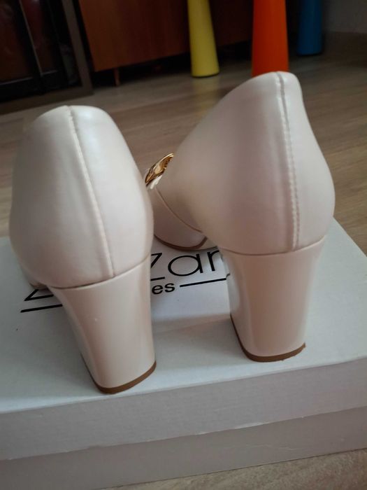 Туфлі в ідеальному стані