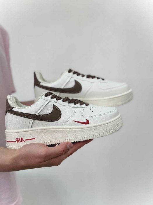 РОЗПРОДАЖ Жіночих кросівок , кедів, Адідас, найк, нью беланс Adidas Nike New Balance