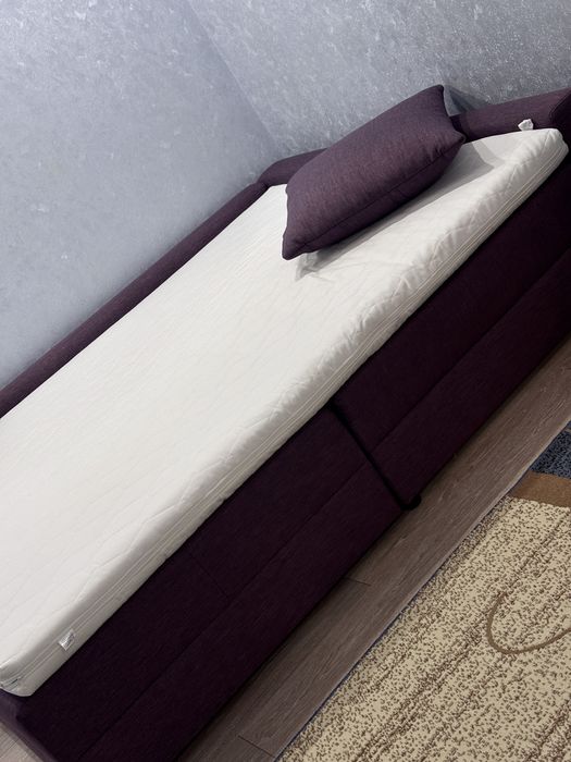 Продам красивий диван+матрац