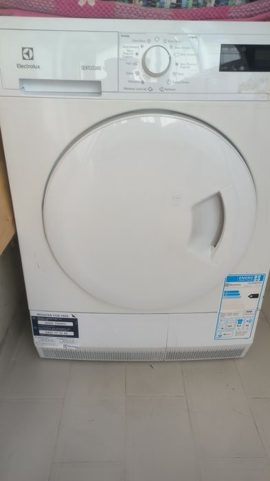 Máquina secar roupa