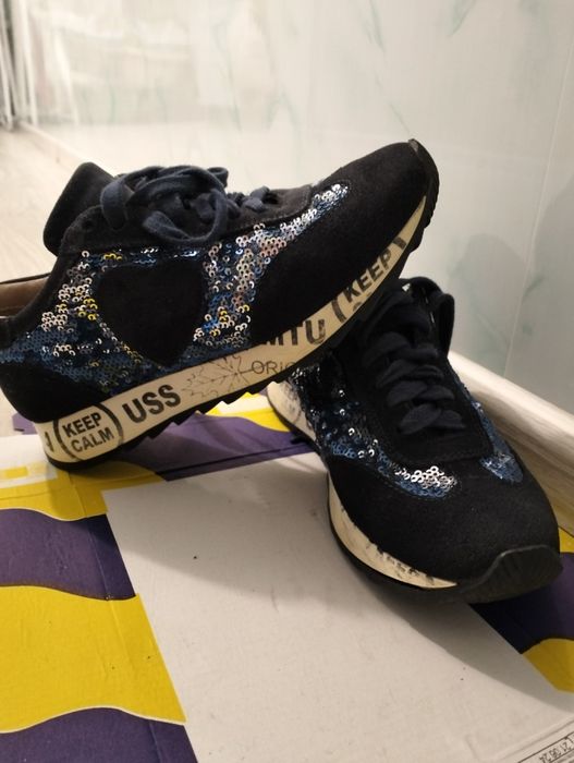 Кросівки, лофери, сліпони р.37