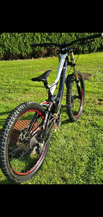 Specialized demo 8