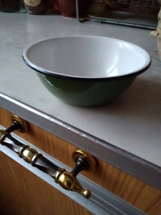 Миски эмалированные