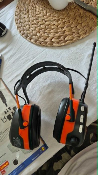 słuchawki z radiem FM ,DAB ,BT  budowlane , ochronne