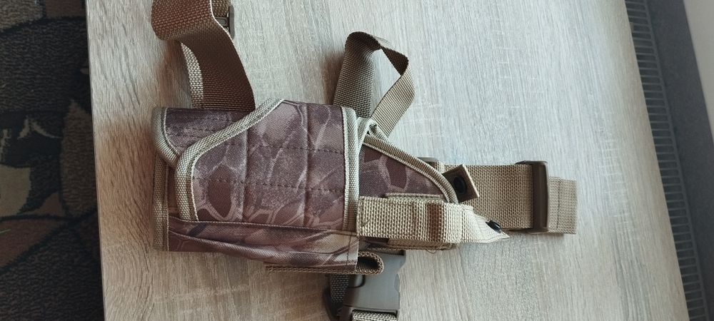 Кобура набедрена нова