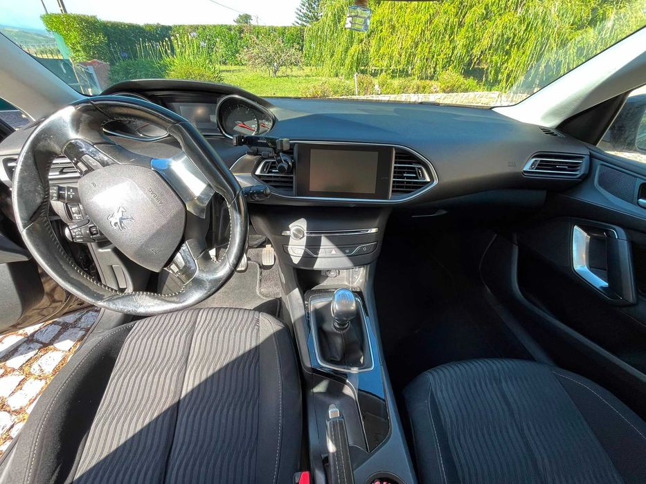 Peugeot 308 SW BlueHDi 120 Stop & Start Active