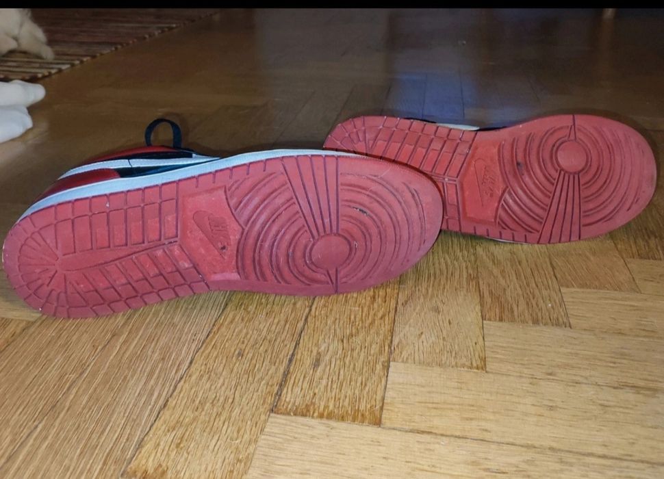 Clássico Lendário: Air Jordan 1 Low "Bred/Chicago"