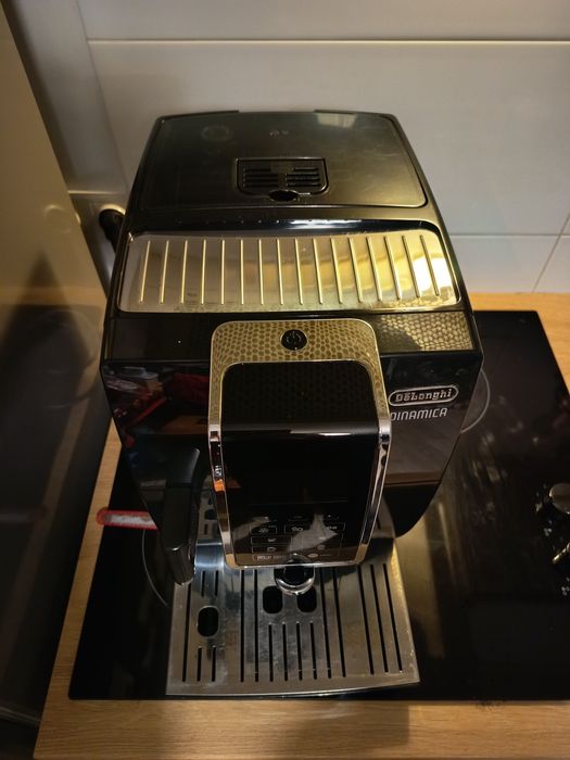 Ekspres automatyczny DeLonghi dynamica