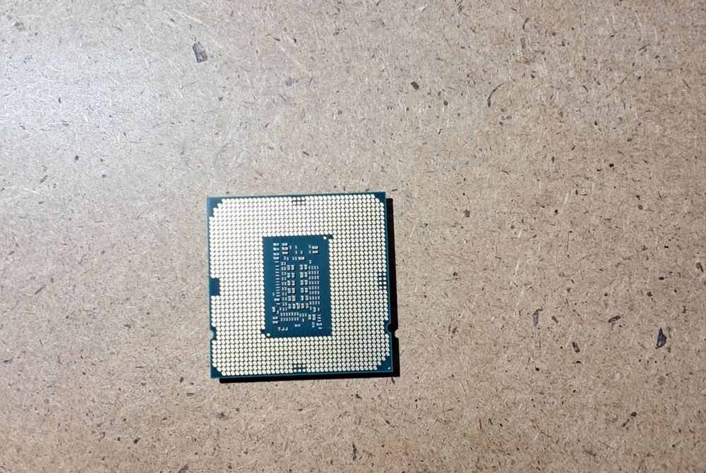 Procesor intel core i3 10100f