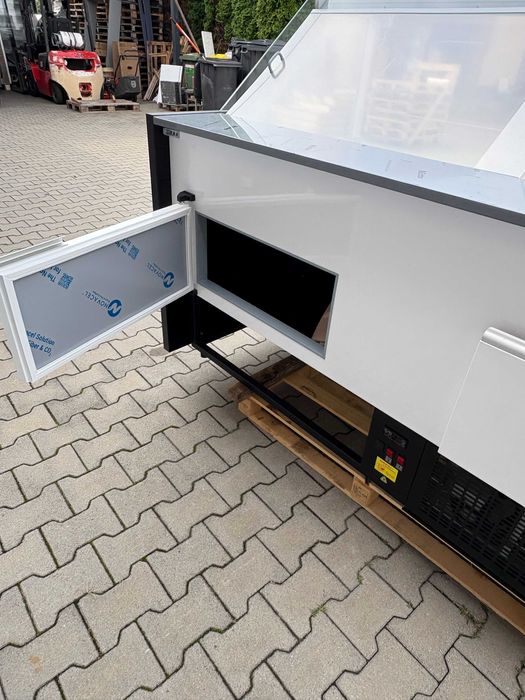 Lada chłodnicza  NOWWOŚĆ  hit 2026 szyba prosta   marka premium